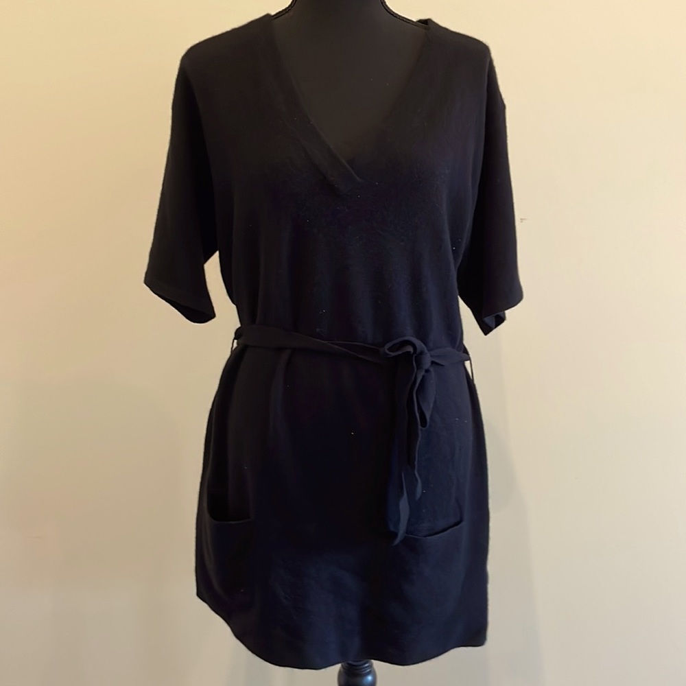 Neiman Marcus cashmere sweater dress with detachable belt size M